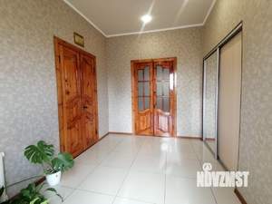 Дом 295м&sup2;, 2-этажный, участок 7 сот.  