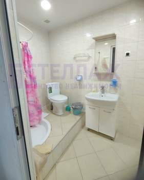 Дом 150м&sup2;, 2-этажный, участок 1 сот.  