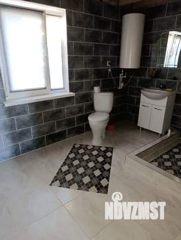 Дом 140м&sup2;, 3-этажный, участок 1 сот.  