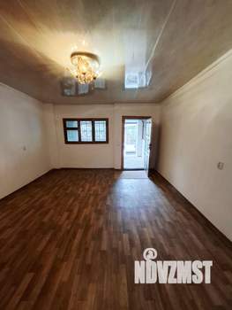 Коттедж 80м&sup2;, 2-этажный, участок 1 сот.  