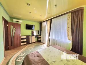 Дом 150м², 2-этажный, участок 3 сот.  