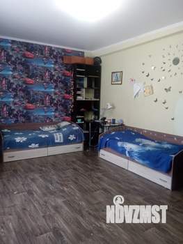 Дом 250м&sup2;, 2-этажный, участок 6 сот.  