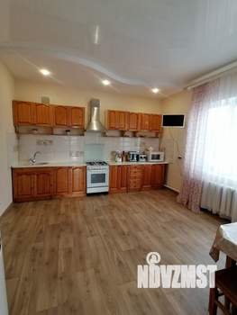 Дом 295м&sup2;, 2-этажный, участок 7 сот.  