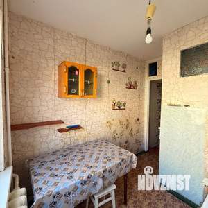 3-к квартира, вторичка, 48м2, 1/5 этаж