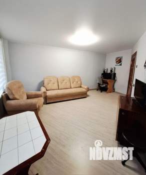 2-к квартира, вторичка, 57м2, 1/6 этаж