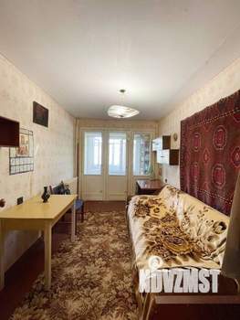 3-к квартира, вторичка, 57м2, 2/5 этаж