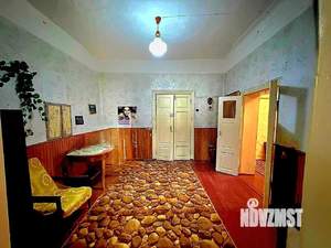 2-к квартира, вторичка, 63м2, 1/1 этаж
